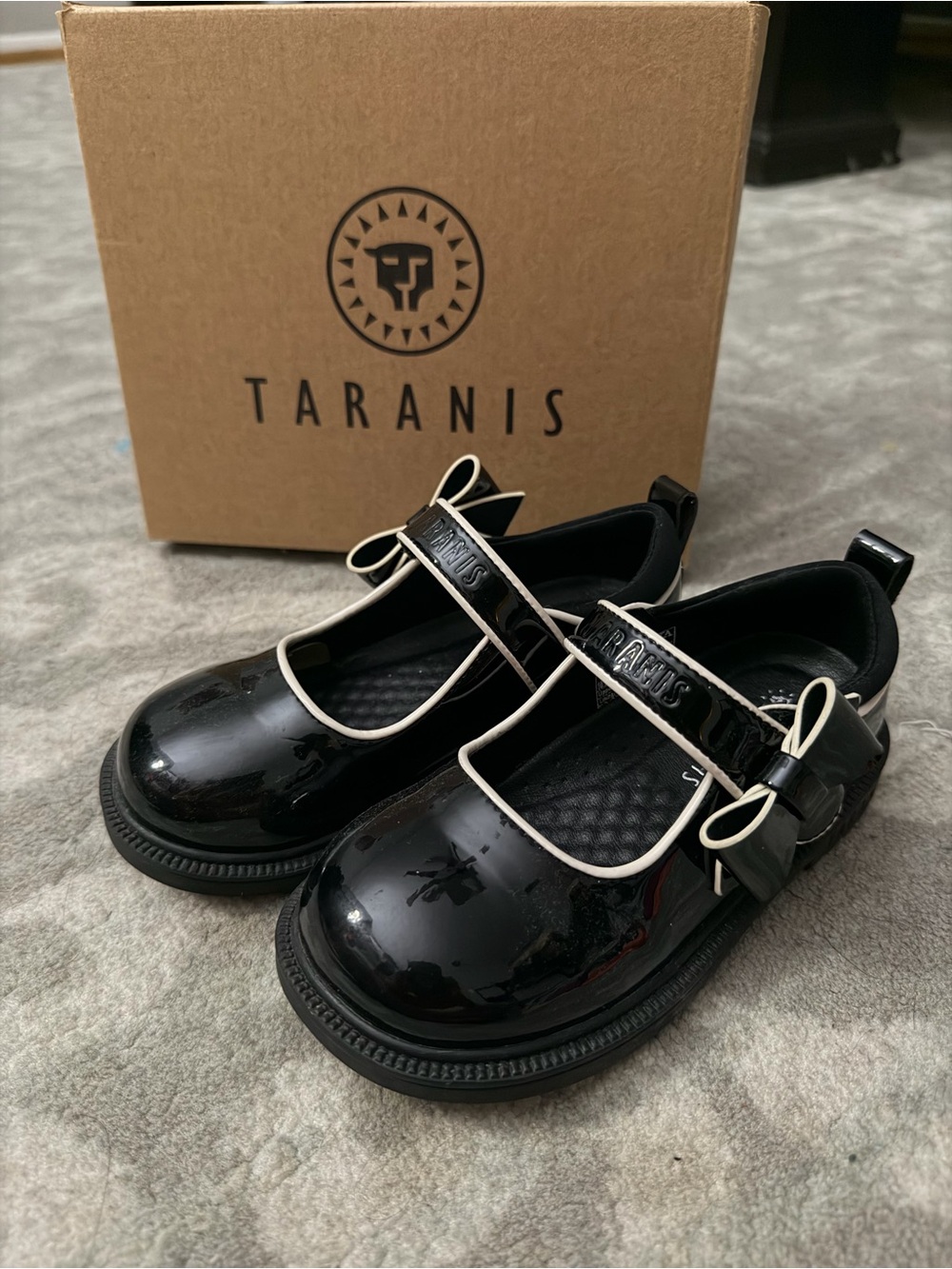 Girls Tarani’s Black Patent Mary Jane Shoes with Bow